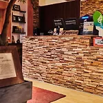 Гостевой дом Strandhotel Weisser Berg Нойштадт-ам-Рюбенберге