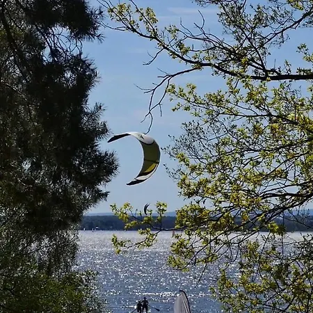 Pensión Strandhotel Weisser Berg 3*