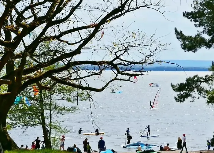 Strandhotel Weisser Berg 노이슈타트암루벤베르크